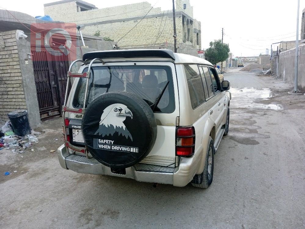 ميتسوبيشي باجيرو